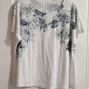 Beautiful Talbot's printed tee
